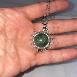 Silver Sunburst Pendant Necklace with Green Stone Indian agate NWOT